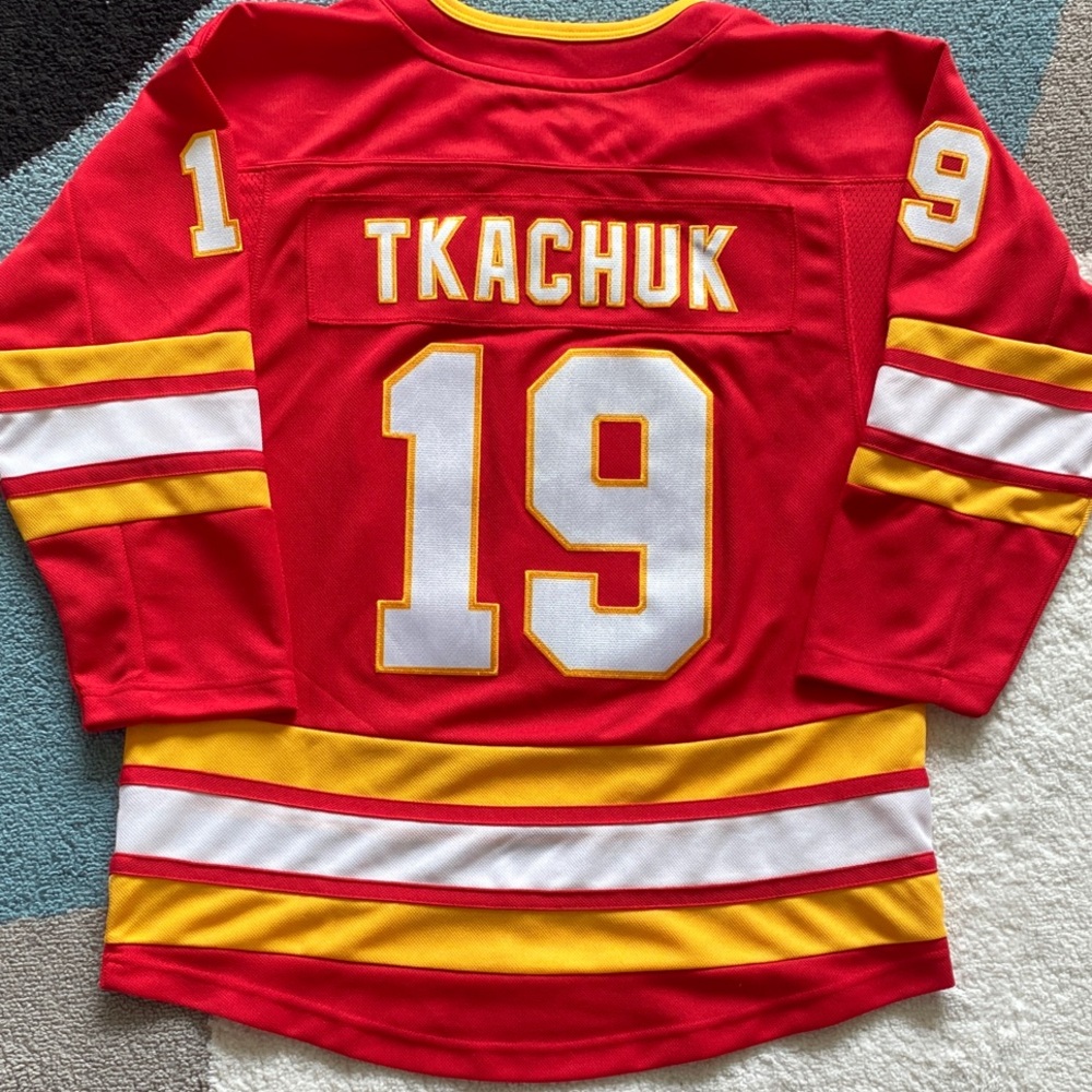 Calgary Flames Youth L/XL